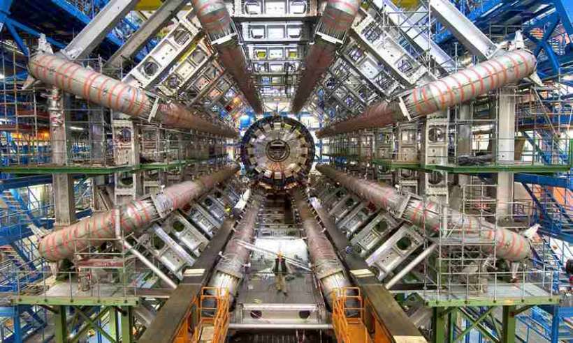Wielki Zderzacz Hadronów eksperyment ATLAS