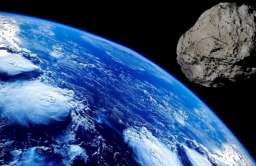 Potencjalnie niebezpieczna i niezwykle cenna asteroida minie Ziemię w ten weekend