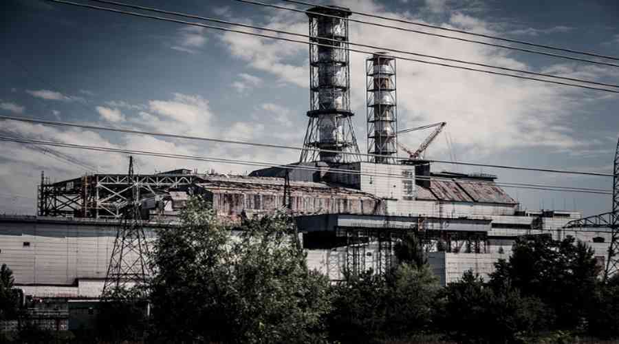 Elektrownia jądrowa w Czarnobylu. Widok na reaktor nr 4