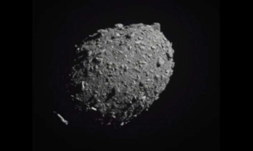 Sonda DART roztrzaskała się o asteroidę Dimorphos. Test obrony planetarnej przebiegł zgodnie z planem