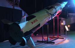 Model rakiety Saturn V na wystawie Gateway to space