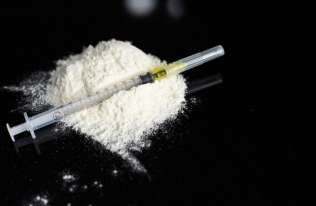 Testy szczepionek przeciwko przedawkowaniu heroiny i fentanylu