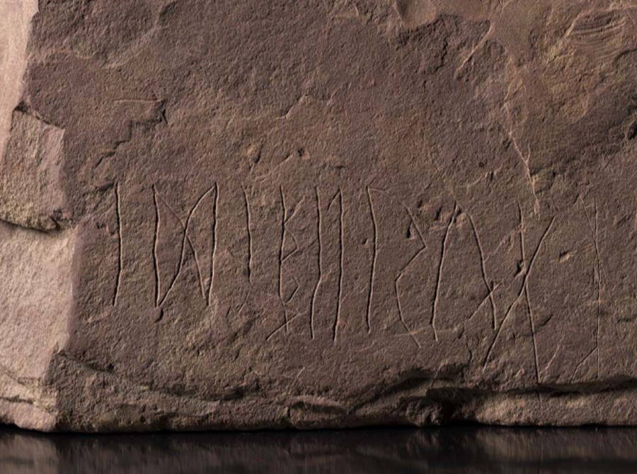W Norwegii znaleziono najstarszy na świecie kamień runiczny