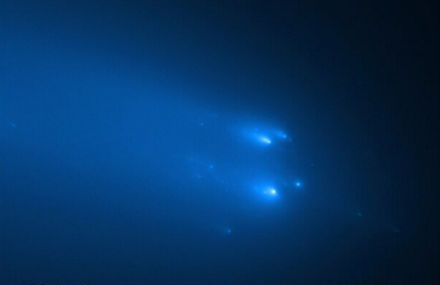 rozpad komety Atlas