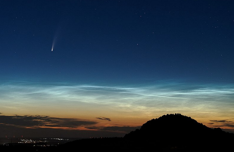 Kometa niewidziana od 50 tys. lat zbliża się do Ziemi. Będzie ją można obserwować gołym okiem