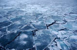 Arktyka bez lodu? Zmiany nastąpią szybciej niż sądzono