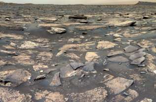 Starożytny Mars był bardziej podobny do Ziemi? Nowe odkrycia w kraterze Gale