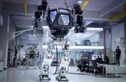 Mecha - humanoidalny robot sterowany przez pilota znajdującego się w jego wnętrzu