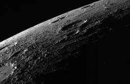 Naukowcy sugerują, że na Merkurym są lodowce z soli, pod którymi może czaić się życie