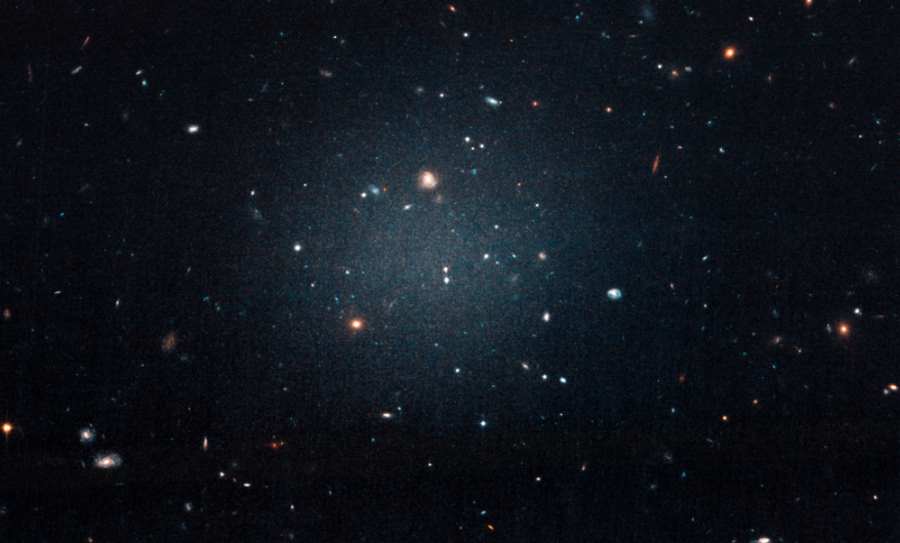 Galaktyka NGC1052-DF2