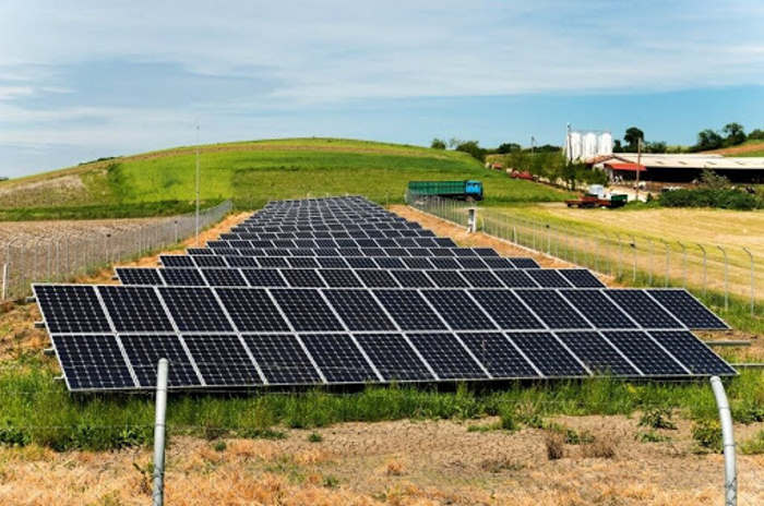 Panele PV na gruncie, eko energia ze słońca