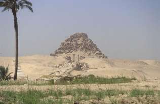 Archeolodzy odkryli nieznane dotąd pomieszczenia w piramidzie Sahure