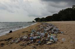 Badania wskazują, że ilość plastikowych śmieci w oceanach jest zawyżona