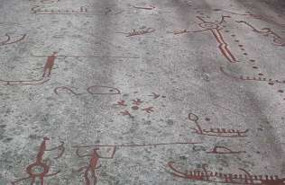 W Szwecji odkryto kilkadziesiąt nieznanych dotąd petroglifów