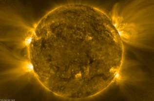 Niesamowite widoki Słońca z perspektywy sondy Solar Orbiter