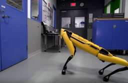 Robot SpotMini firmy Boston Dynamics
