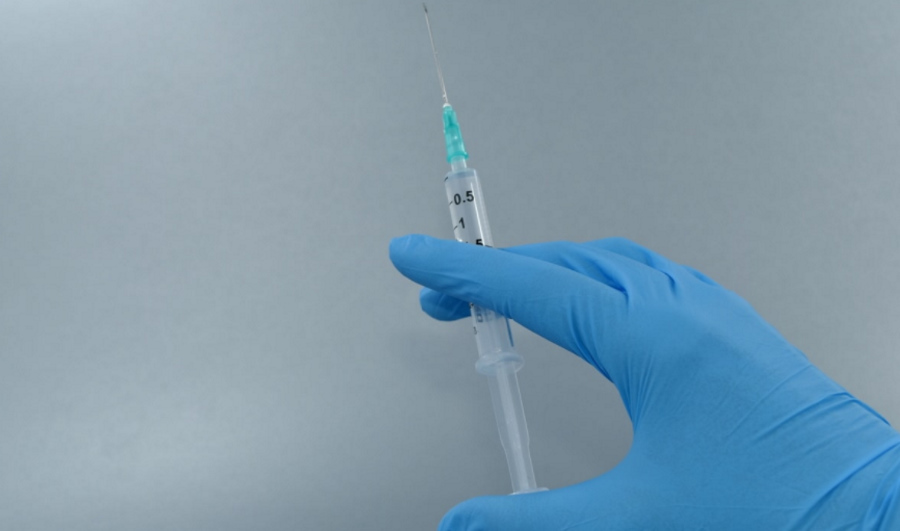 Pfizer i BioNTech ogłosiły, że ich kandydat na szczepionkę przeciw COVID-19 ma 90 proc. skuteczność