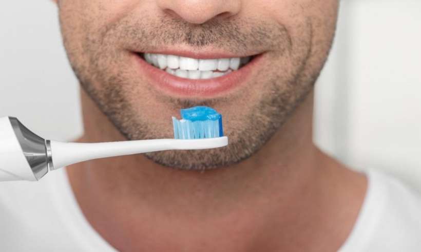 Czy szczoteczka soniczna skutecznie myje zęby?