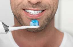Czy szczoteczka soniczna skutecznie myje zęby?