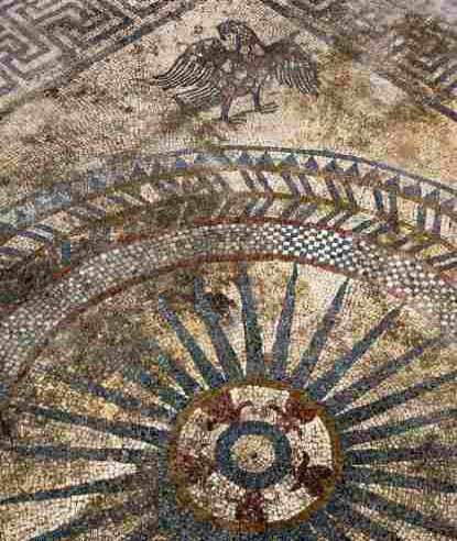 Mozaika z zaginionego rzymskiego miasta Ucetia