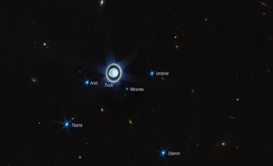 Pierścienie Urana na nowych zdjęciach z teleskopu Webba