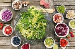 Weganie i wegetarianie bardziej narażeni na złamanie kości