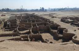 Archeolodzy odkryli w Egipcie zaginione „złote miasto” sprzed 3400 lat