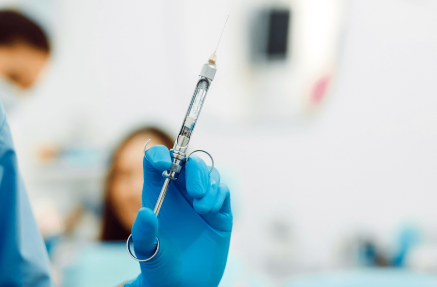 Znieczulenie stomatologiczne – jak działa, kiedy jest stosowane i ile kosztuje?